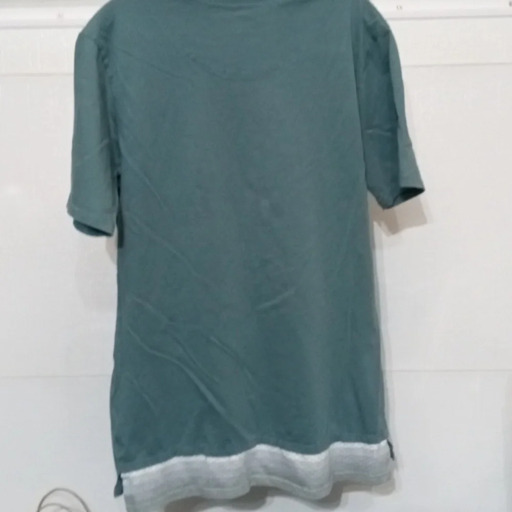 Nike tshirt - Picture 3 of 4